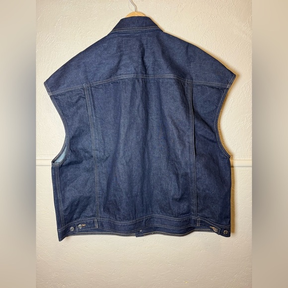 Calvin Klein Men's Denim Trucker Vest Extremely Oversized Size Medium XXL Fit - Picture 4 of 5